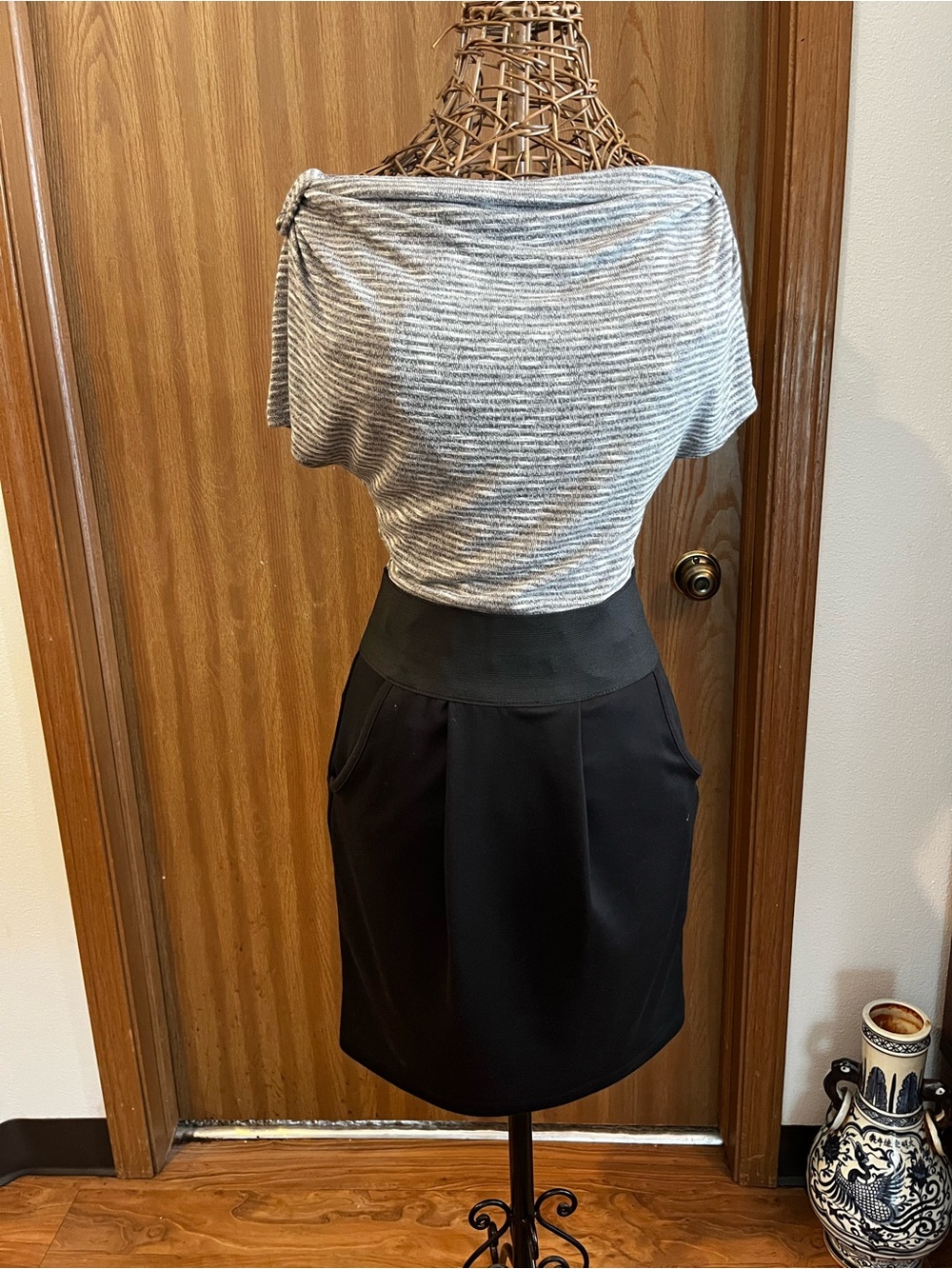 Prophecy Colorblock Faux Two-Piece Dress Gray Cowl Neck Tulip Skirt Pockets S